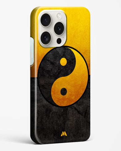 Yin Yang in Gold Hard Case Phone Cover (Apple)