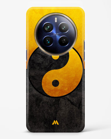 Yin Yang in Gold Hard Case Phone Cover (Realme)