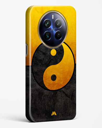Yin Yang in Gold Hard Case Phone Cover (Realme)