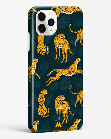 Cheetahs in the Wild Hard Case Phone Cover (Apple)