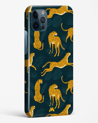 Cheetahs in the Wild Hard Case Phone Cover (Apple)