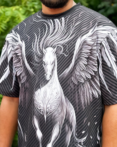 Pegasus Unleashed Oversized-T-Shirt