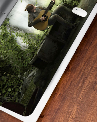 Last of Us-Ellie Take on Me Desk Mat