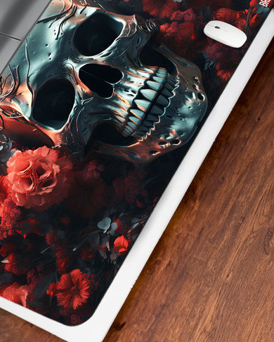 Red Petal Laugh [BREATHE] Desk Mat