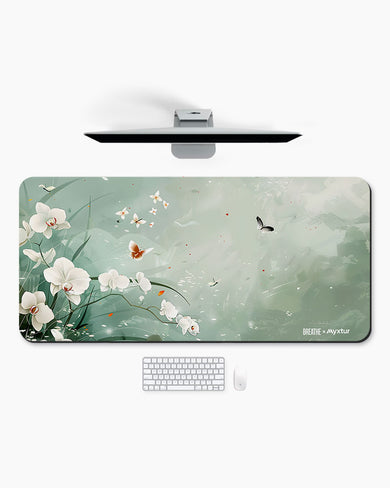 Water Lilies [BREATHE] Desk Mat