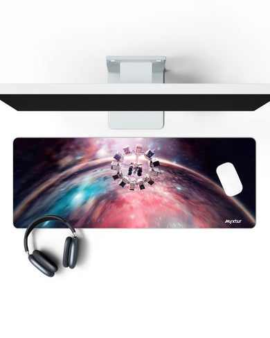Interstellar-Endurance Lander Panaroma Desk Mat
