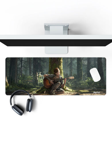 Last of Us-Echoes of Ellie Panaroma Desk Mat
