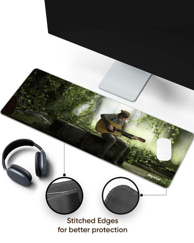 Last of Us-Ellie Take on Me Panaroma Desk Mat