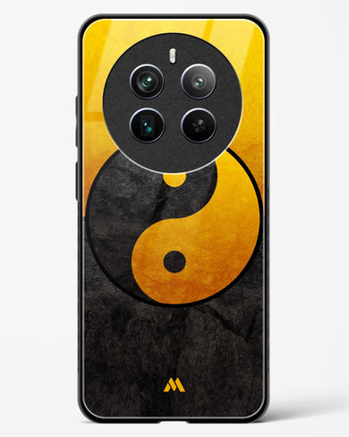 Yin Yang in Gold Glass Case Phone Cover (Realme)