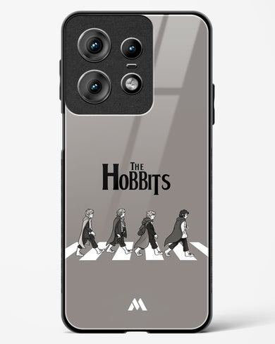 Hobbits at the Abbey Road Crossing Glass Case Phone Cover (Motorola)
