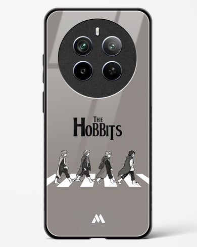 Hobbits at the Abbey Road Crossing Glass Case Phone Cover (Realme)