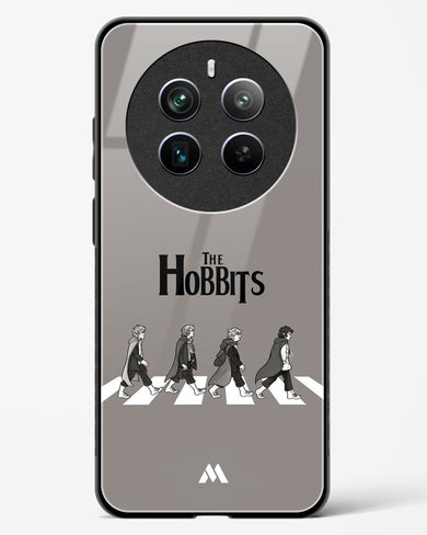 Hobbits at the Abbey Road Crossing Glass Case Phone Cover (Realme)