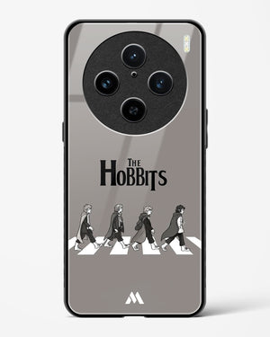 Hobbits at the Abbey Road Crossing Glass Case Phone Cover (Vivo)