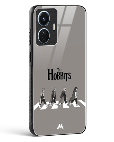 Hobbits at the Abbey Road Crossing Glass Case Phone Cover (Vivo)