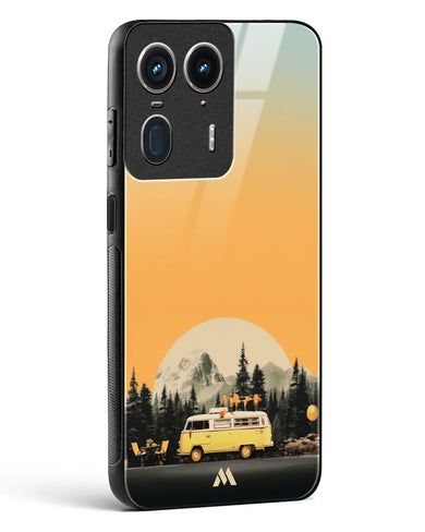 Golden Hour Getaway Glass Case Phone Cover (Motorola)
