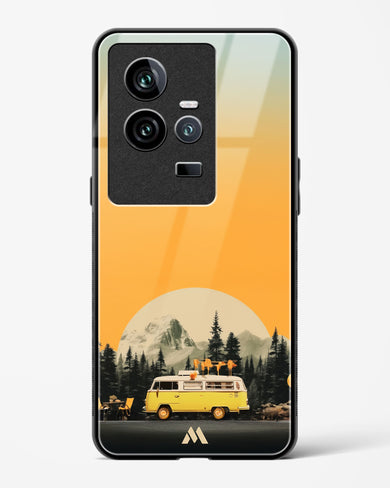Golden Hour Getaway Glass Case Phone Cover (Vivo)