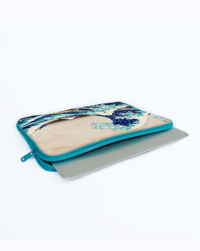 The Great Wave off Kanagawa [Katsushika Hokusai] MacBook / Laptop Sleeve