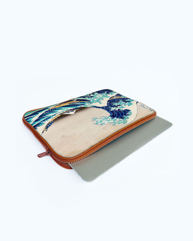 The Great Wave off Kanagawa [Katsushika Hokusai] MacBook / Laptop Sleeve