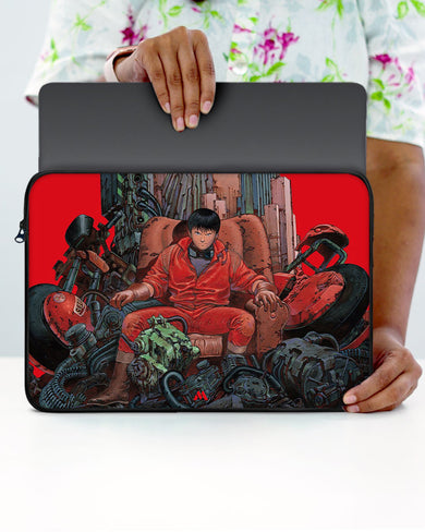 Akira - Uneasy Throne MacBook / Laptop-Sleeve