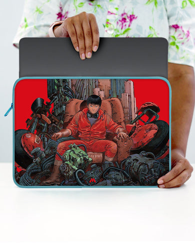 Akira - Uneasy Throne MacBook / Laptop-Sleeve