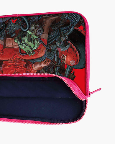 Akira - Uneasy Throne MacBook / Laptop Sleeve
