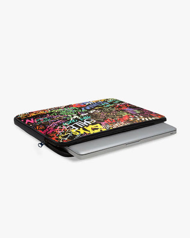 Graffiti-Walled MacBook / Laptop-Sleeve