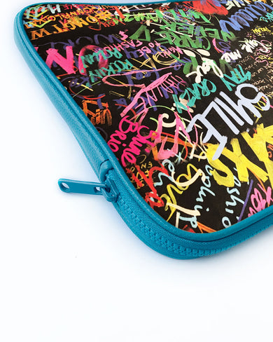 Graffiti-Walled MacBook / Laptop-Sleeve