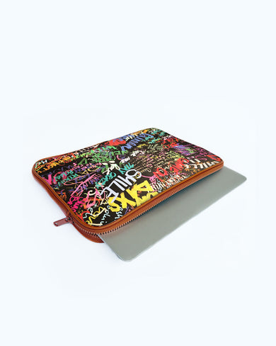 Graffiti-Walled MacBook / Laptop-Sleeve