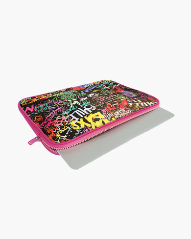 Graffiti-Walled MacBook / Laptop-Sleeve