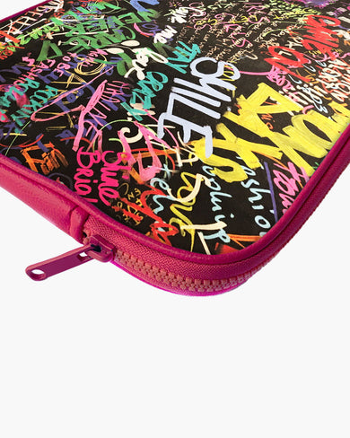 Graffiti-Walled MacBook / Laptop-Sleeve