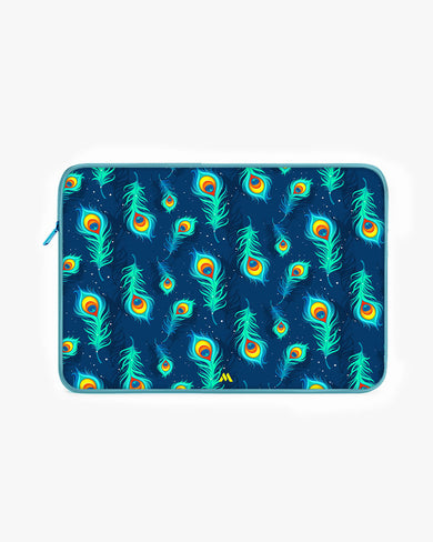 Peacock Feathered Night Sky MacBook / Laptop-Sleeve