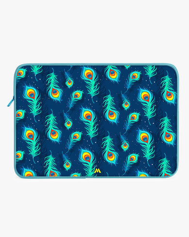 Peacock Feathered Night Sky MacBook / Laptop-Sleeve