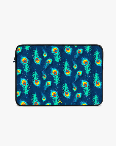 Peacock Feathered Night Sky MacBook / Laptop-Sleeve