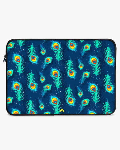 Peacock Feathered Night Sky MacBook / Laptop-Sleeve