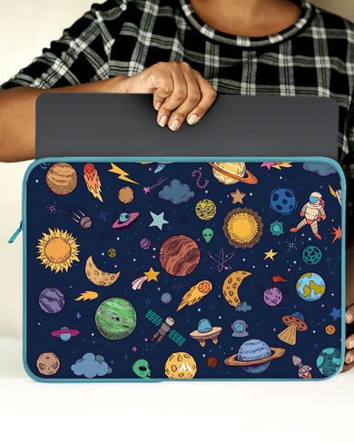 Space Frenzy MacBook / Laptop-Sleeve