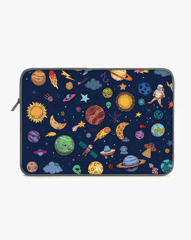 Space Frenzy MacBook / Laptop-Sleeve