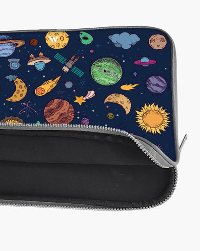 Space Frenzy MacBook / Laptop-Sleeve