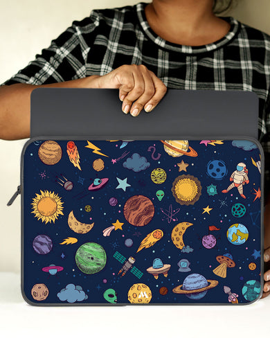 Space Frenzy MacBook / Laptop-Sleeve