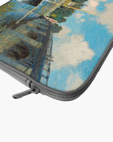 Claude Monet-Bridge at Argenteuil MacBook / Laptop Sleeve