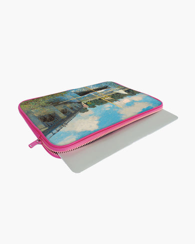 Claude Monet-Bridge at Argenteuil MacBook / Laptop Sleeve