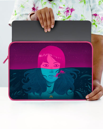 Under the Surface MacBook / Laptop-Sleeve