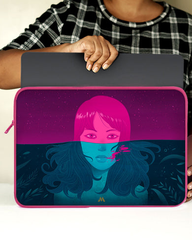 Under the Surface MacBook / Laptop-Sleeve