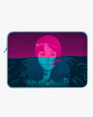 Under the Surface MacBook / Laptop-Sleeve