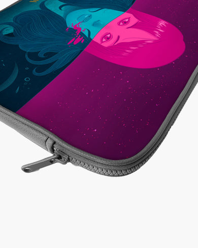 Under the Surface MacBook / Laptop Sleeve