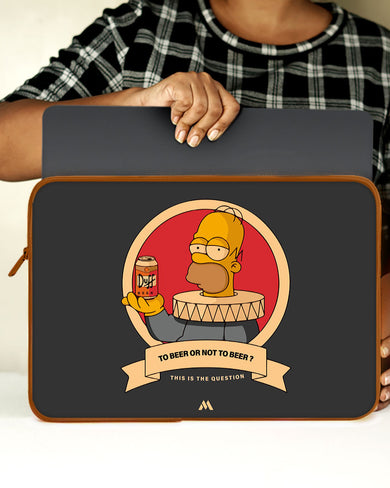 To Beer or Not to Beer MacBook / Laptop-Sleeve