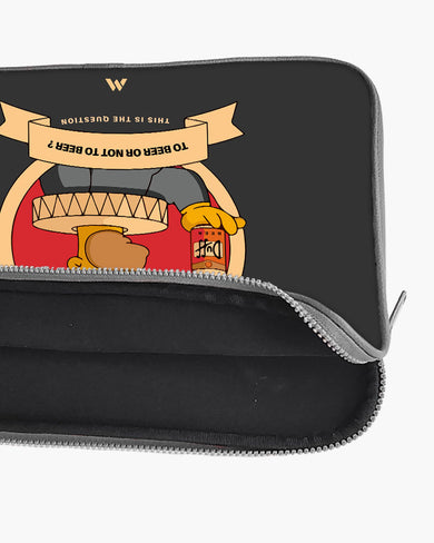 To Beer or Not to Beer MacBook / Laptop-Sleeve