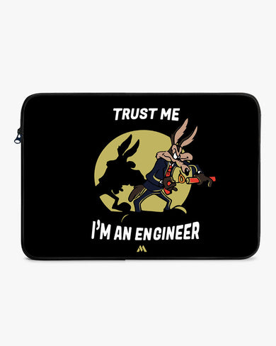 Trust The Engineer MacBook / Laptop-Sleeve