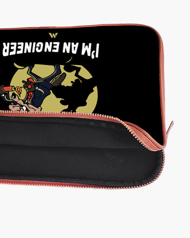 Trust The Engineer MacBook / Laptop-Sleeve