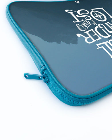 LOTR-Not All Who Wander Are Lost MacBook / Laptop Sleeve