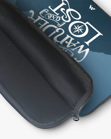 LOTR-Not All Who Wander Are Lost MacBook Laptop-Sleeve